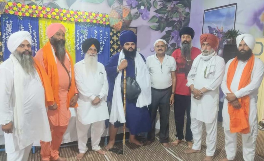 जिला वैद मंडल होशियारपुर द्वारा गुरुद्वारा पिपली साहिब जालंधर में आयुर्वेदिक कैंप लगाया गया।